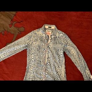 Roar long sleeve button up shirt